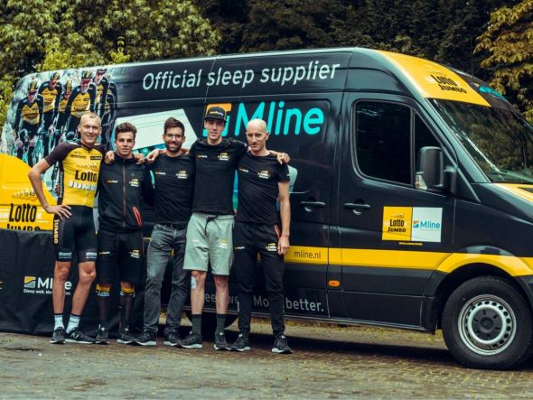 Renners Team LottoNL-Jumbo uitgerust naar Tour de France